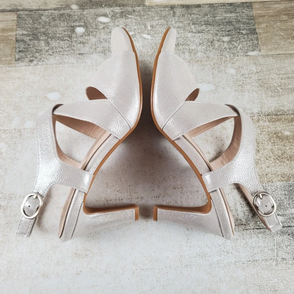 Sofft Jolene Womens Strappy Sandal Sz 8 M Champagne Metallic Leather Slingback